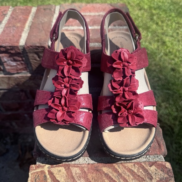 NEW Clark's Womens Size 6.5 Wide Merliah Sheryl Red Leather Sandals Flowers - Picture 1 of 9
